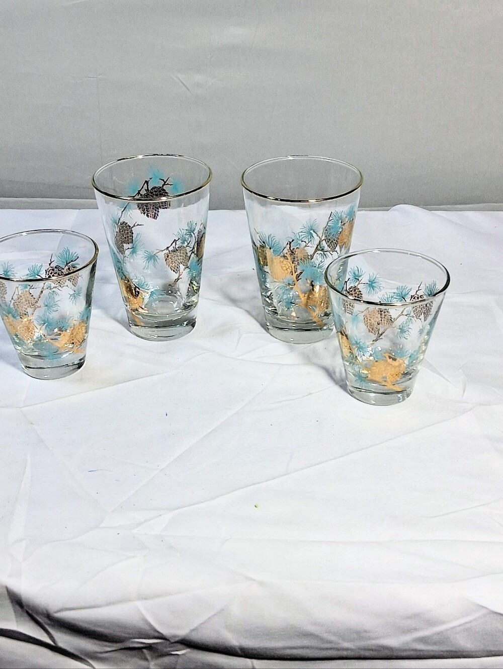 Set Of Libbey Gold with a Pair Of Lowball and Highball Glasses - Picture 4 of 9